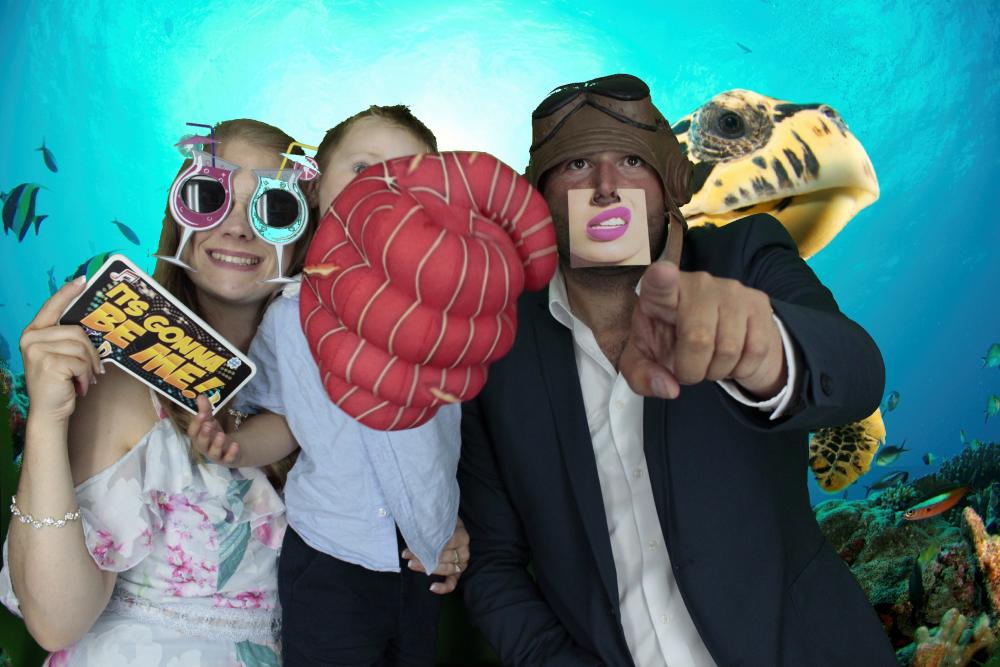 Gary & Julie's Wedding | View more photos from the event at gallery.myphotoboothexperience.co.uk/u/MyPhotoBoothExperienceLtd/Gary-Julies-Wedding